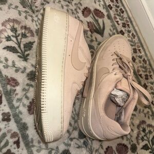 Nike Women's Air Force 1